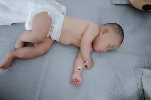 北京代生子机构包男孩宝宝多久会抬头